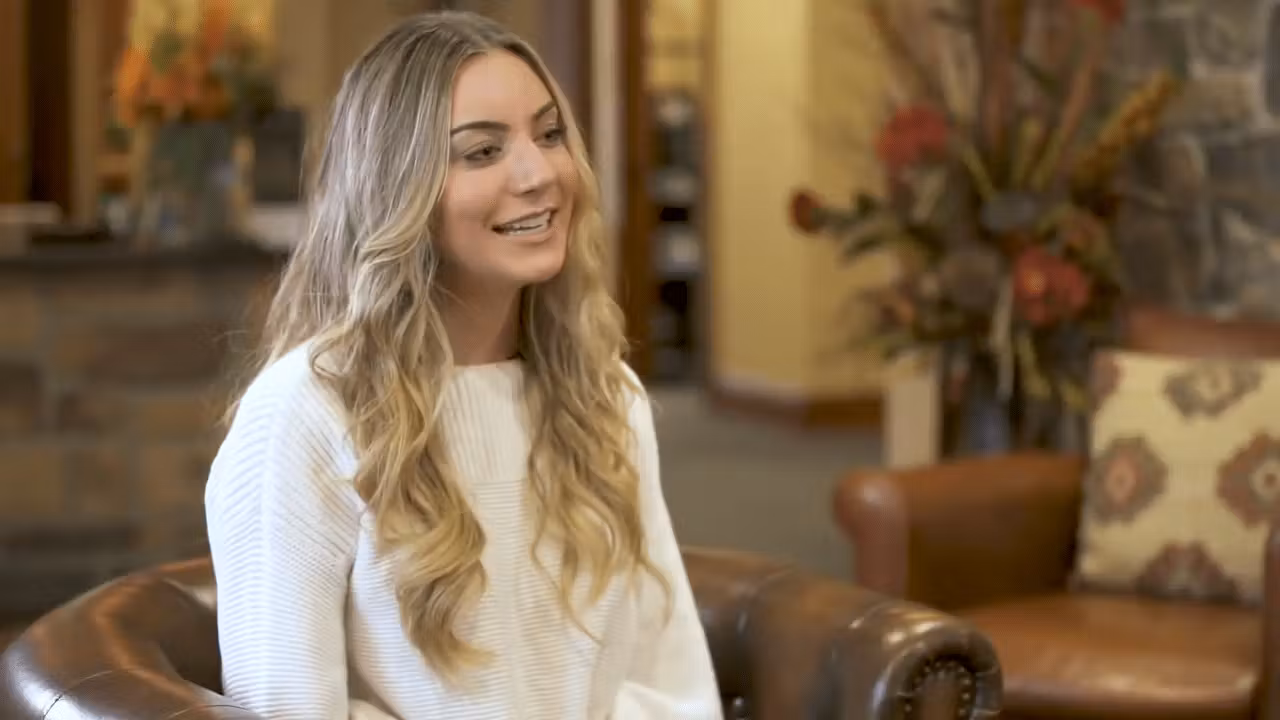 i can t stop smiling after getting my veneers jillian s testimonial